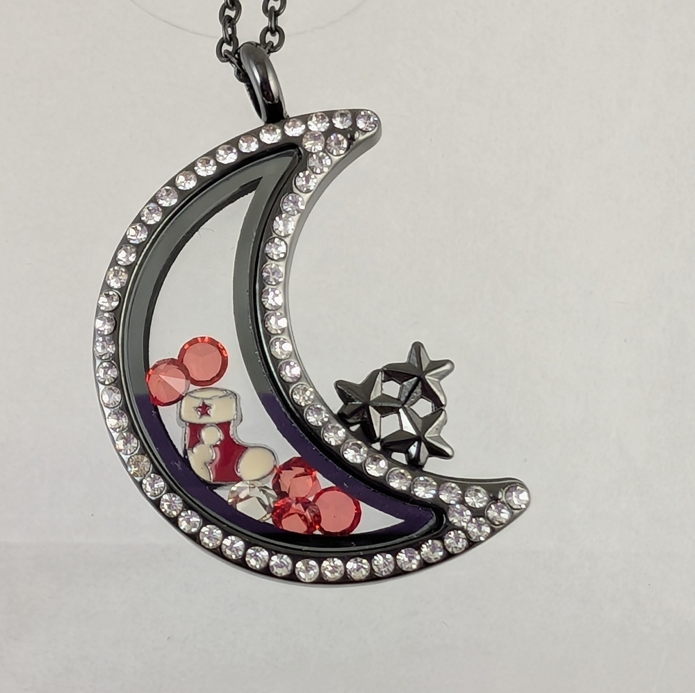 MOON AND STARS CHRISTMAS FLOATING CHARM LOCKET NECKLACE